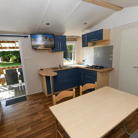 Domaine Les Rousselieres بيت للعطل