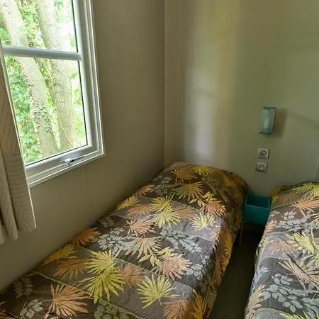 Domaine Les Rousselieres بيت للعطل اولونْ-سور-مير