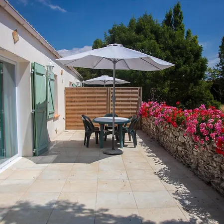 Domaine Les Rousselieres بيت للعطل *